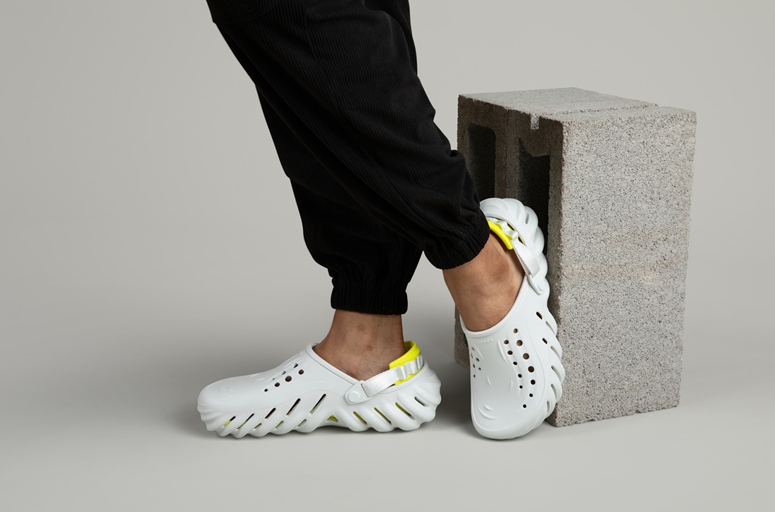 S3_2024_Echo_knee-down_207937-1NK_9733_1_ – Crocs Sandals Collection for Comfort and Style