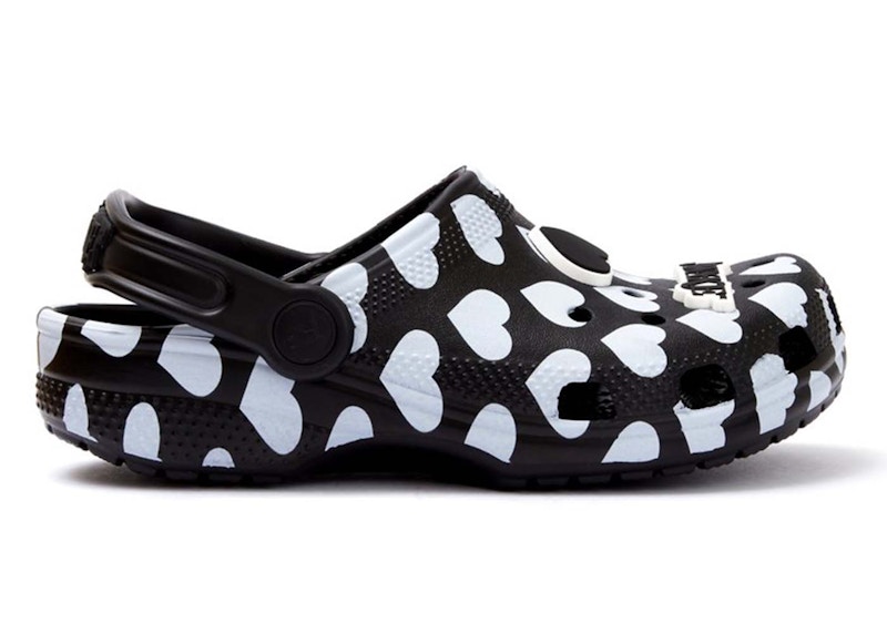 crocs classic clog awake ny black junior – Crocs Sandals Collection for Comfort and Style