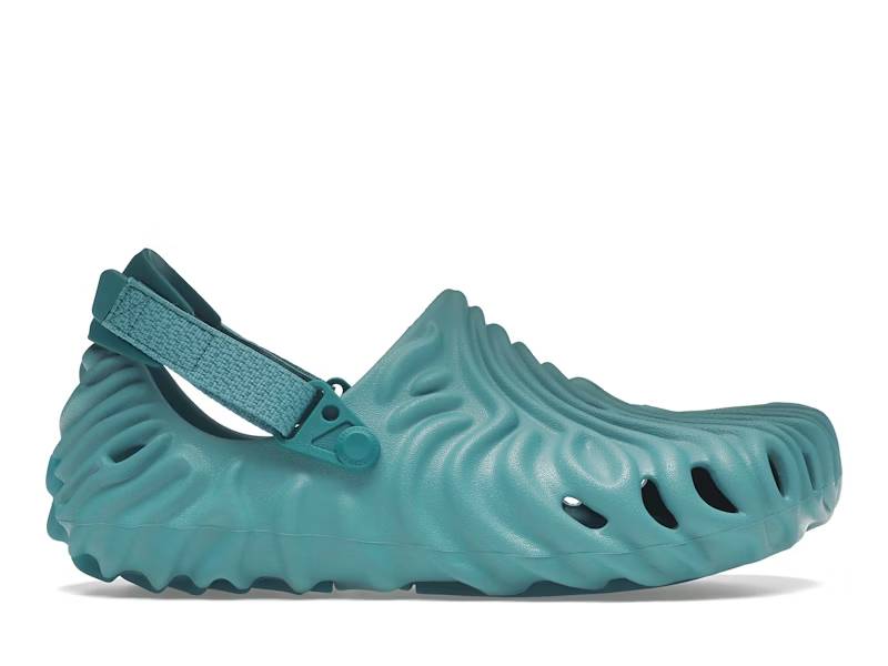 crocs classic clogwhite – Crocs Sandals Collection for Comfort and Style